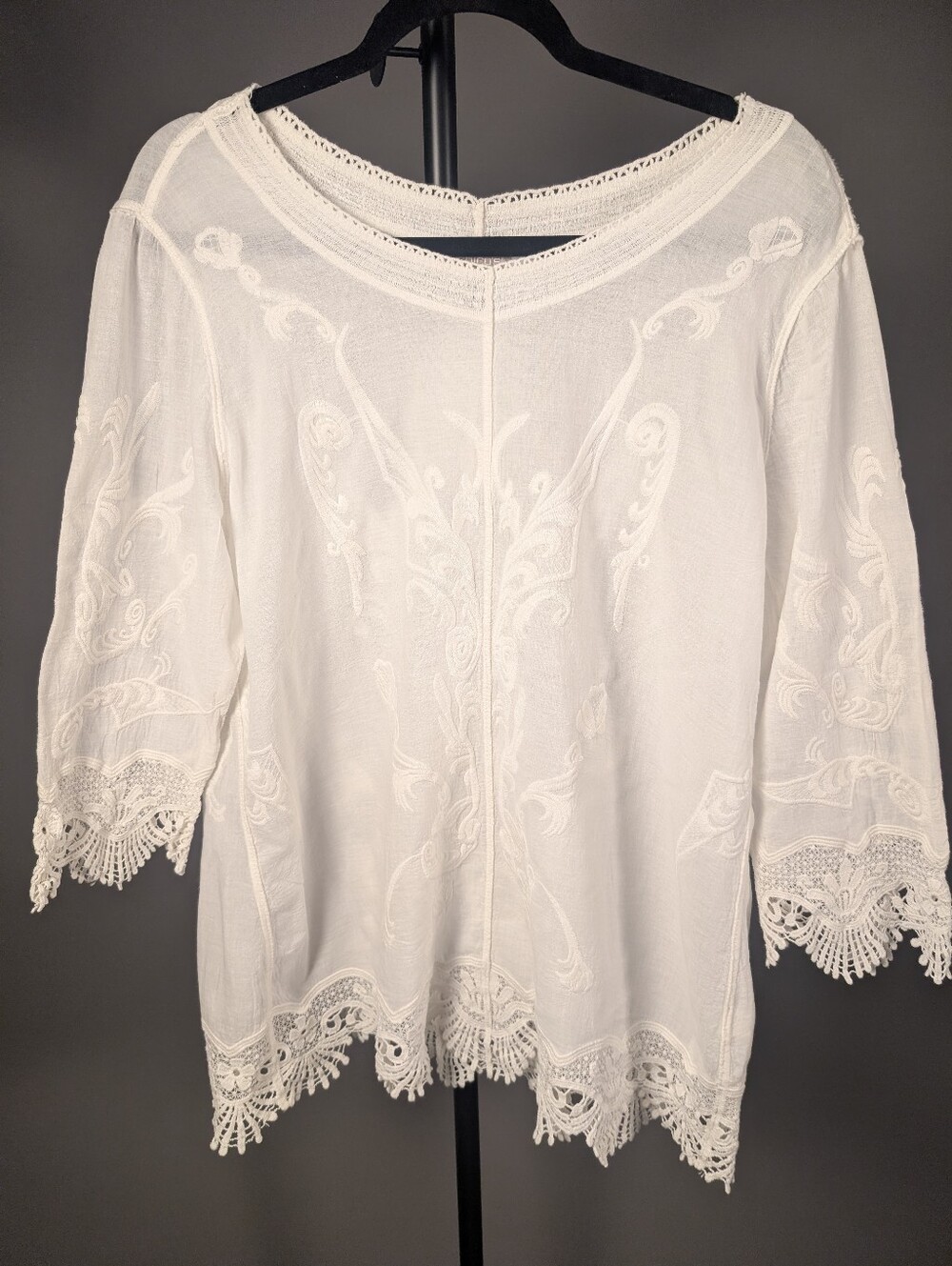 Chico's Ivory Embroidered Cotton Boho Crochet Lace Top Size 1 A-229 - Picture 2 of 10